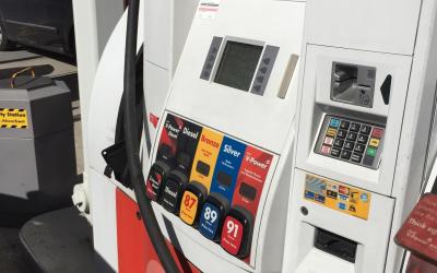 Gas pump at Shell.